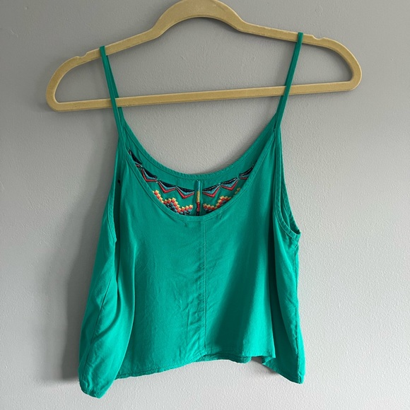 Embroidered tank - Picture 2 of 3